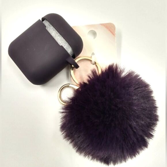Free with Purchase Key Chain iPod Case w/ Faux Fur Ball New - Picture 1 of 4